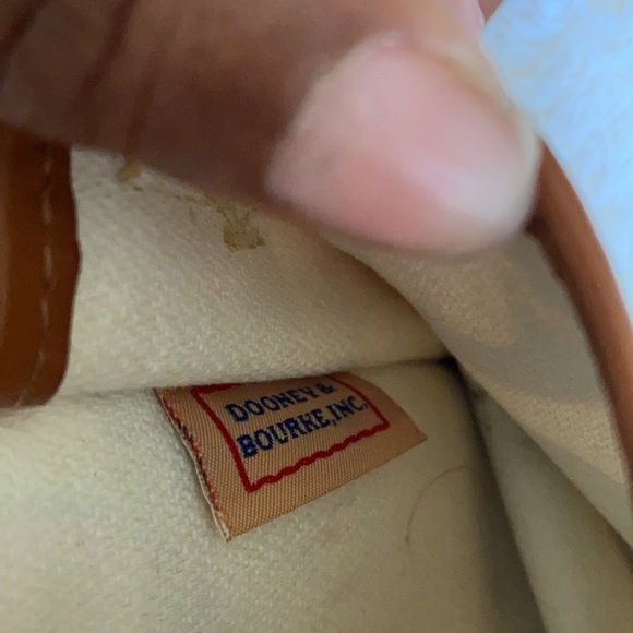 Dooney &Bourke - Picture 6 of 8